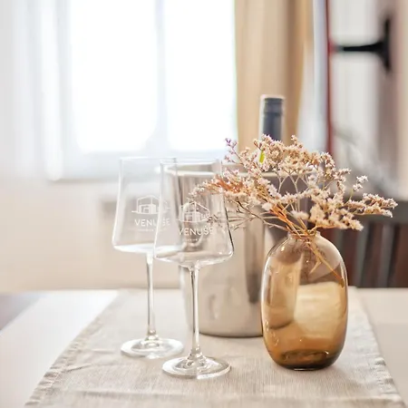 Vinarium * بافلوف